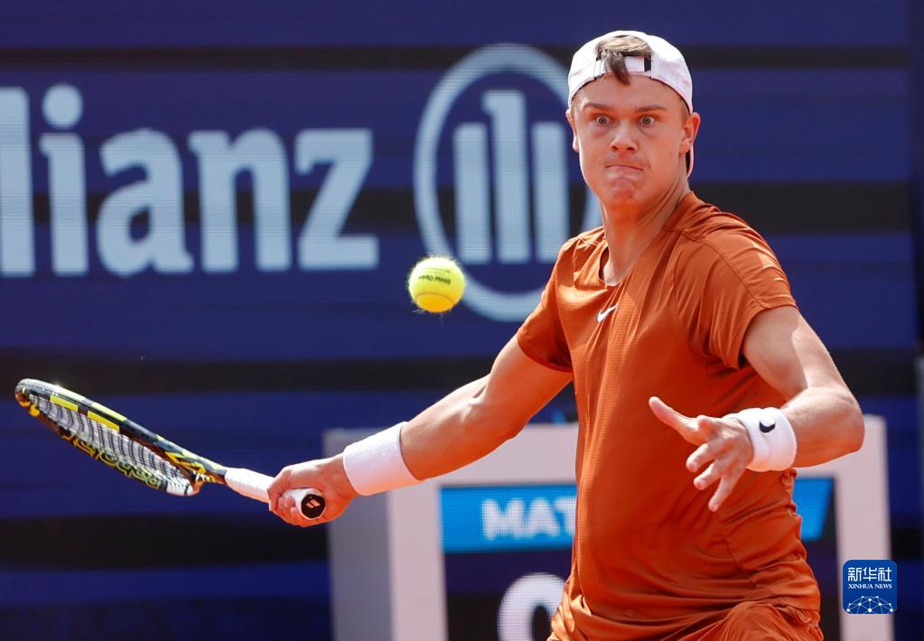 板凳杀手 板凳杀手