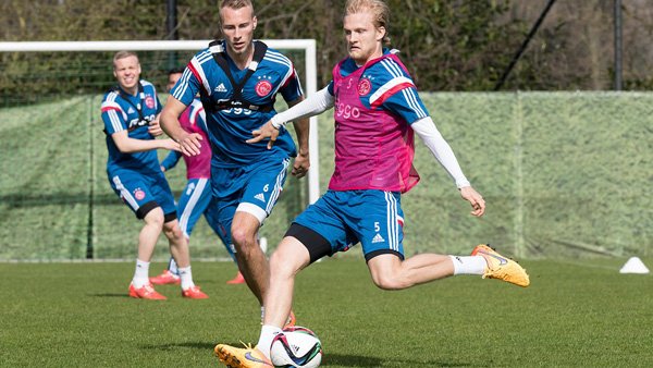 解围失误致 解围失误致