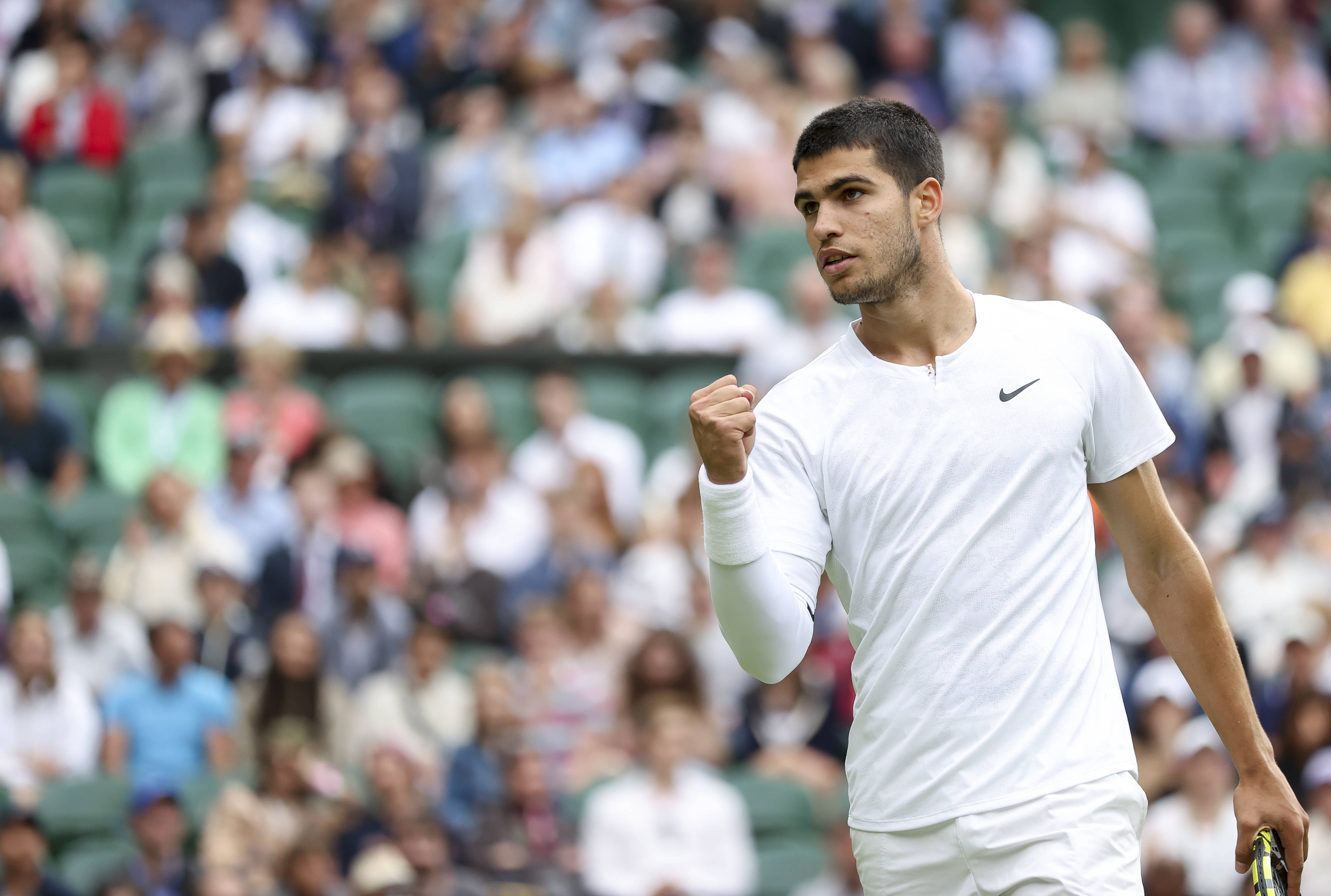 级俱乐部的 级俱乐部的