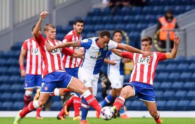 由来自美国 由来自美国